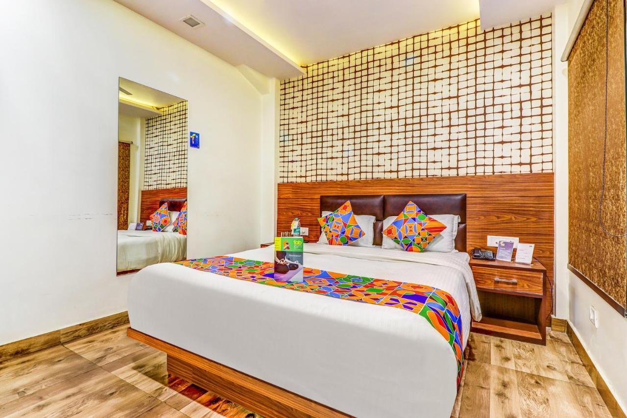 แฟ็บโฮเต็ล เซนแดส Hotel กานปูร์ ภายนอก รูปภาพ